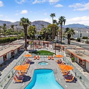 Mojave Resort - Adults Only